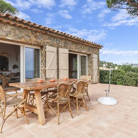 Du Petit Villa